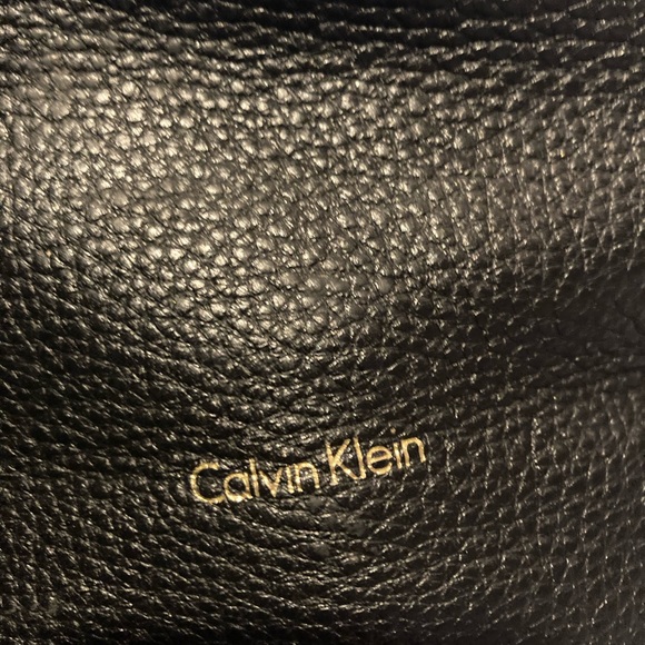 Calvin Klein Large,Buttery, Soft Leather Purse-EUC-Beautiful, Classic yet Modern - Picture 13 of 16